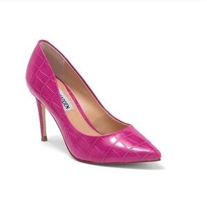 Steve Madden Vala-C Pointed Toe Pump in Pink Size 6 NWOB